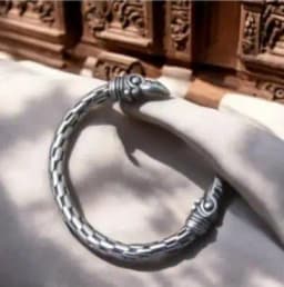 Viking Odin’s Ravens Head Bracelet Stainless Steel Twisted Open Cuff Norse Mythology Amulet Wristband for Men with wood box