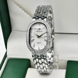 Ladies' Watches Fashionable Luxury Wrist Watch Diamond Encrusted Oval Roman Numeral Dial Quartz Watch Women's Clock