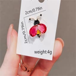 Bee Brooch Korean Style Small Fragrance Crystal Brooch Suit Shirt Backpack Decoration Women's Jewelry Party Birthday Gift 2024