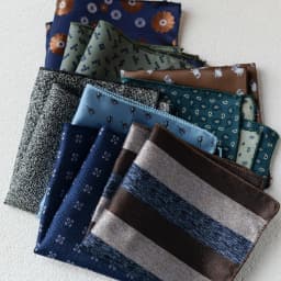 2025 Luxury Formal Pocket Square Navy Striped Floral Silk Handkerchief 24cm Brown Color Hanky Wedding Banquet Accessories Cravat