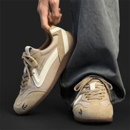 2026 New Couple Style Casual Athletic Shoes - Thin-Soled, Low-Top Sneakers, Trendy, Versatile Racing Shoes