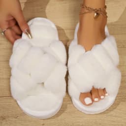 Popular Cross Furry Slippers Female Fluffy Slides Autumn Winter Outdoor Fashion Sexy EVA Light Flip Flops Sweat Soft Flat Shoes
