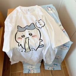 Oversized White Tops for Men Women Chiikawa Group Graphic Tee Cute Japanese Mascot Design Loose Fit Summer Streetwear Anime