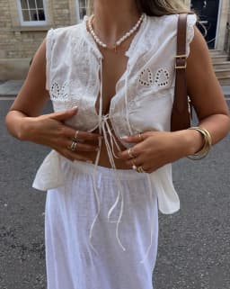 Sleeveless Lace-up Summer Blouse Cotton Floral Embroidered lace Blouses Shirts Women Tops Vintage Boho Beach Wear Casual Blusas