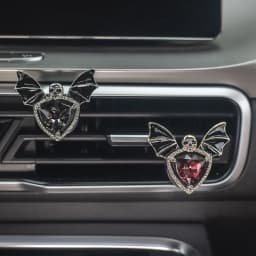 1pc Car Vent Clip Bat Skull Shape Rhinestone Decor Car Air Vent Clip Aromatherapy Perfume Accessory Car Interior Accessories
