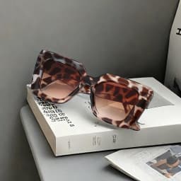 New Vintage Sunglasses Women Men Square Big Frame Sun Glasses Female Brand Designer Retro Shades Fashion Cat Eye Sunglasses