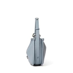 The First Layer of Cowhide Underarm Shoulder Bag 2026 New Niche Design Minimalist Blue Fashion Soft Leather Hand Saddle Bag