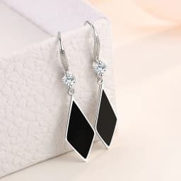 High-quality 925 Sterling Silver Crystal Fashion Circle Hoop Earrings for Woman Wedding Party Gift Street Versatile Jewelry