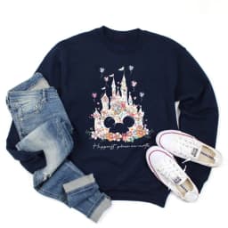 Aesthetic Floral Castle Sweatshirt Vintage Castle Hoodie Happiest Place on Earth Pullover Trendy Women Long Sleeves Sweatshirts