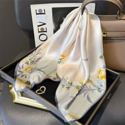 100% Natural Silk Square Scarf Women Bandana Headscarf Scarves Shawls Square Neck Foulard Wraps Cachecol Femme Schals Bufanda