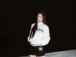 Hearts2Hearts Women's Dance Performance Outfit Set Sweatshirt Leggings Jacket Trendy Spring 2026 Ethnic Stage Costume