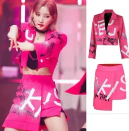 Kpop Female Group Performance Outfit Short Stage Slimming Set Rose Red Jazz Performance Costume New Arrival Spring 2025