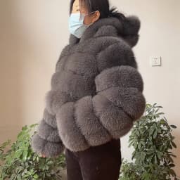 NEW 100%Winter Women Real Fox Fur Coat Thick Warm High Quality Full Sleeves New Natural Fur Fashion Hooded Short Jacket