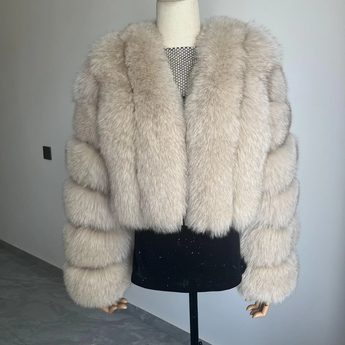 Real Fox Fur Coat for Women Fashion V-neck 42 Cm Short Fur Coat With Real Fox Fur Luxury Autumn Winter Warm Women Fox Fur Coat
