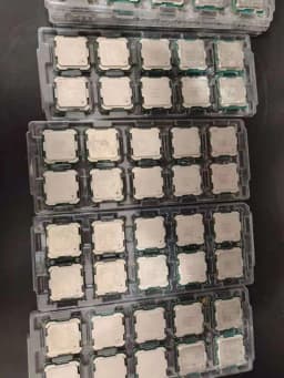 E5-2698 V4 E5-2698V4 CPU 2.20GHz 20-Cores 50M E5-2698V4 FCLGA2011-3