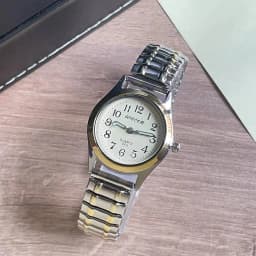 Business Sports Alloy Elastic Strap Glow-In-The-Dark Couple Fashion Quartz Watch For Men And Women