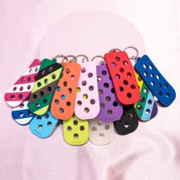 1pcs Black PVC Keychain With Hole Fit Shoe Charms For Car Women Men Kids Metal Pink Colorful Key Rings for Bag Accessories Gifts