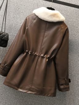 Trendy Winter Women's Fashion Leather Jacket with Fur Collar Loose Fit Motorcycle Style Coat Warm Padded Quality Outerwear