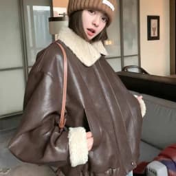 Thickened Short Lamb Fur Jacket Women's Winter New Style Vintage Leather Jacket Female Loose Motorcycle Jacket with Pocket