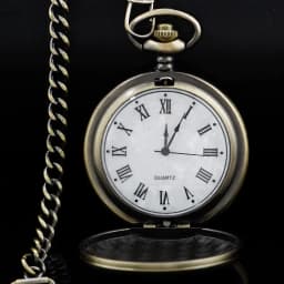 Vintage Pocket Watch with Chain Roman Numerals Smooth Steel Men's Quartz Pocket Watches with Chain Clip for Men