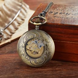 Vintage Bronze Roman Numerals Mechanical Pocket Watch Men Women Steampunk Pattern Hollow Case Cover Pendant Necklace Chain Gift