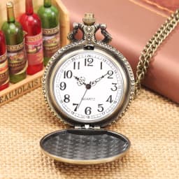 Vintage Bronze Gun Skull Defending Freedom Second Amendment Military Quartz Necklace Pocket Watch Pendant for Men Halloween Chri