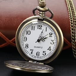 1913 Western Denim Vintage Classic Quartz Pocket Watch Bronze Pendant Necklace Chain Universal Fob Watch for Boys and Girls