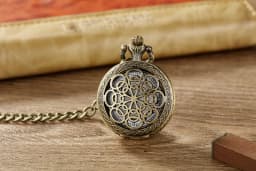 Classic Hollow out Pocket Watch Bronze Moon Man/Triangle/Love/Constellation Commemorative Pocket Watch 2023