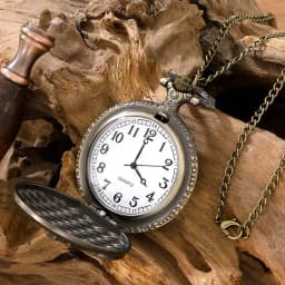 Retro Motorcycle Pattern Quartz Pocket Watch Motorbike MOTO Design Pendant Fob Watch Chain Gifts for Men CF1232