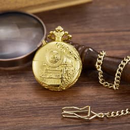 Vintage Steam Train Engraved Quartz Pocket Watch LED Luminous Dial Flip Cover Alloy Pocket Watch With Chain Steampunk Clock