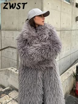 Winter Faux Fur Long Coat Women Vintage Full Sleeve Pocket Lapel Thicken Warm Outwear Female 2026 Fashion Urban Streetwear Lady