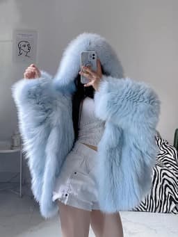 Faux Fox Fur Coats Women Fur Jackets Mid Length Blue Hooded Long Sleeves Thick Warm Fur Loose Fit Casual 2025 Autumn Winter