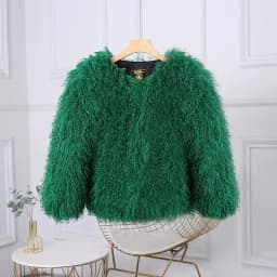 TARUXY Fashion Luxury Cropped Faux Fur Coat Women's Winter 2025 Ins Hot Fluffy Short Faux Fur Jacket Street Style Warm Outwear