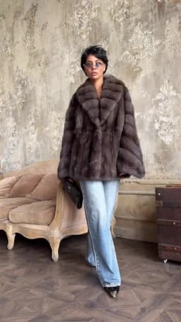 Women's Elegant Fake Fur Jacket Fashion Winter New Sleeve Bell Lapel Long Sleeve Coat Luxury Daily High Street Lady Outwear 2026