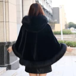 Women's new winter faux fur shawl cape style short Haining faux fox fur thick hooded windbreaker women jacket coats for women