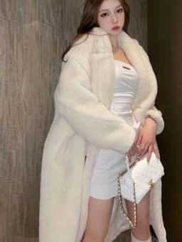 Fashionable Thickened Lamb Fur Jacket Women's Mid-Length Winter Coat Korean Style Teddy Bear Design Eco-Friendly Outerwear