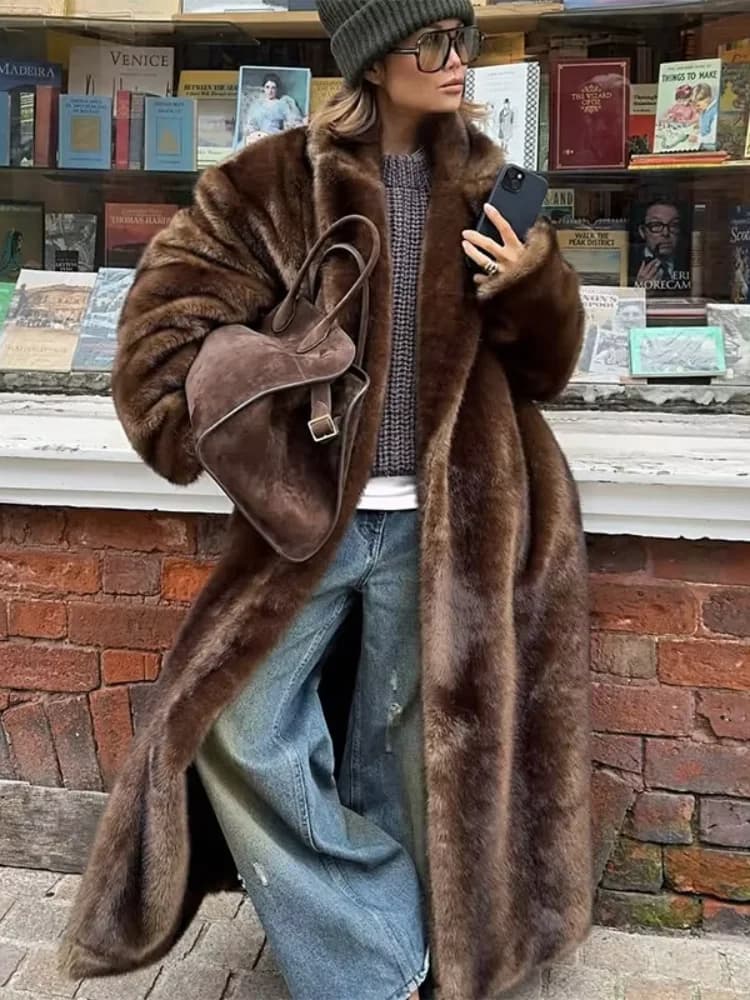 Women Solid Faux Fur Long Coats Fashion Lapel Full Sleeve Fluffy Luxury Loose Casual Outerwears 2026 Winter High Street Outwear