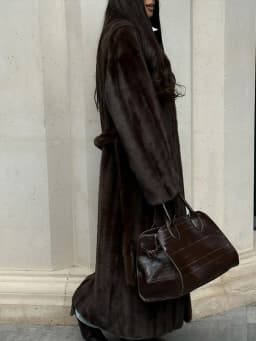 Brown Long Faux Fur Coat Women Fashion Full Sleeve Fluffy Loose Lace Up Overcoat 2025 Winter Lady Daily High Street Outwear