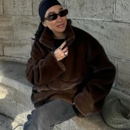 LANMREM Women Faux Mink Fur Half Zip Sweatshirt Stand Neck Kangaroo Pocket Loose Long Sleeve Warm Plush Pullover Top 2DB8857