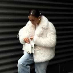 Neo Mint Chic Street Hot Girls 2025 Winter Pure White Faux Fur Jacket Women Fuzzy Lapel Collar Fox Fur Coat Thick Warm Outerwear