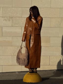 Brown Croc Embossed Faux Leather Long Trench Coat Lapel Single Breasted Straight Long Front Pockets Women Vintage Autumn Winter
