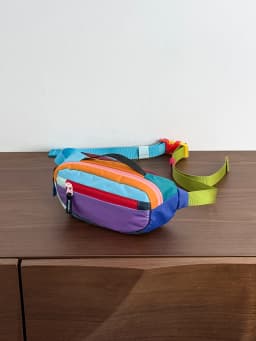 Fashionable Outdoor Climbing Couple's Crossbody Bag Dyed Nylon Soft Zipper Closure Leisure Casual Style Small Size Backpack
