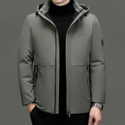 Top Grade Thick Fashion Casual Warm Outerwear Designer Hooded Winter Parka Coat Mens Newest Jacket Windbreaker Mens Clothes