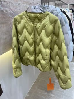 Lagabogy Women Loose Round Neck Short White Duck Down Coat Outwear Autumn Winter Lightweight Wave Quilted Puffer Jacket Female