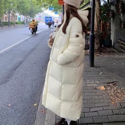 Winter Warm Hooded Loose High-Quality Thick Women Down Jacket 2025 New Temperament Solid Color Goose Down Women Down Jacket H491