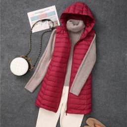New 2025 Women Women Ultra Light Down Vests Hooded Slim Sleeveless Jacket Girl Lightweight Windproof Waistcoat Korean Fit Parkas