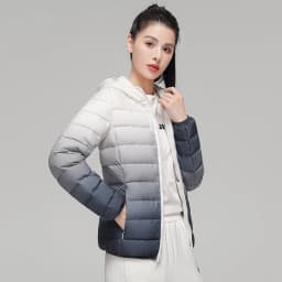 Woman Winter Hooded Coat 90% Duck Down Filled New Fashion Gradient Jacket Ultra Light Autumn Warm Parkas Windbreaker