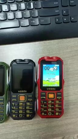Q8 GSM 2G Rugged Mobile Phone Big Battery Double Flashlight 2.4inch HD Screen Dual Sim Large Button Cheap Cellphone For Elderly
