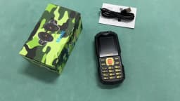 YEEMI Q7+ 4G CellPhone 2.4inch Dual SIM Card Flashlight Loud Speaker 2400mAh LTE Camera Waterproof Outdoor Mobile Phone