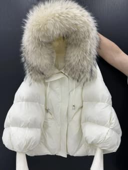 Winter Hooded Natural Large Fur Collar Down Jacket Women Short White Duck Down Outwear Female Lantern Sleeve Warm Quilted Jacket